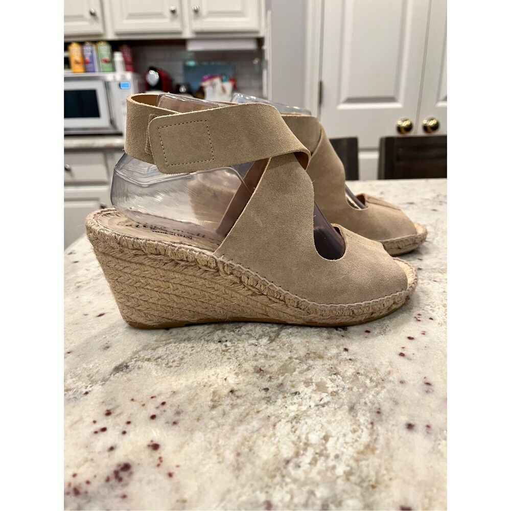 Bettye Muller Beige Suede Ankle Wrap Strap Espadrille Shoes sz 38 or 7.5 EUC